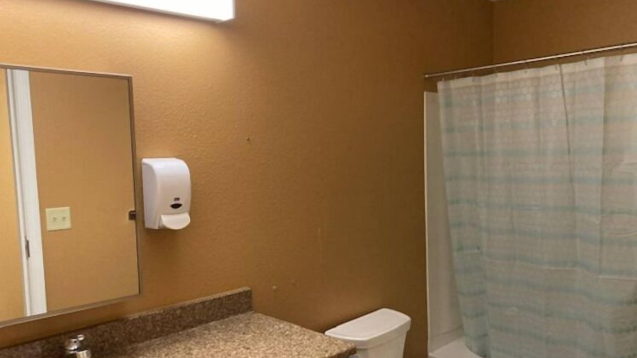 Photo of Bathroom in Campbell Park
