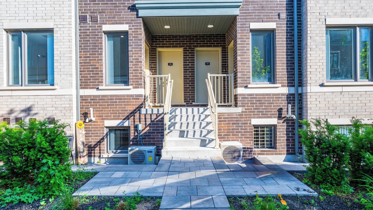 Photo of Outdoor in New Toronto