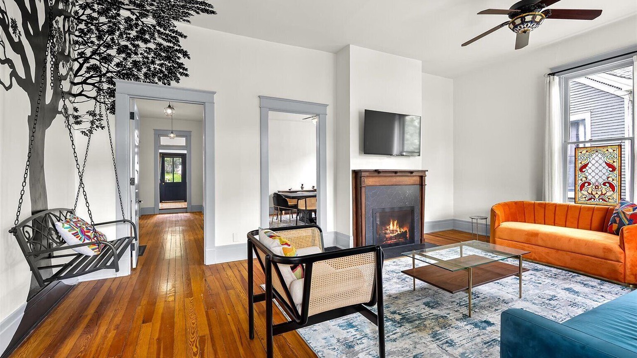 Photo of Livingroom in Eastwood