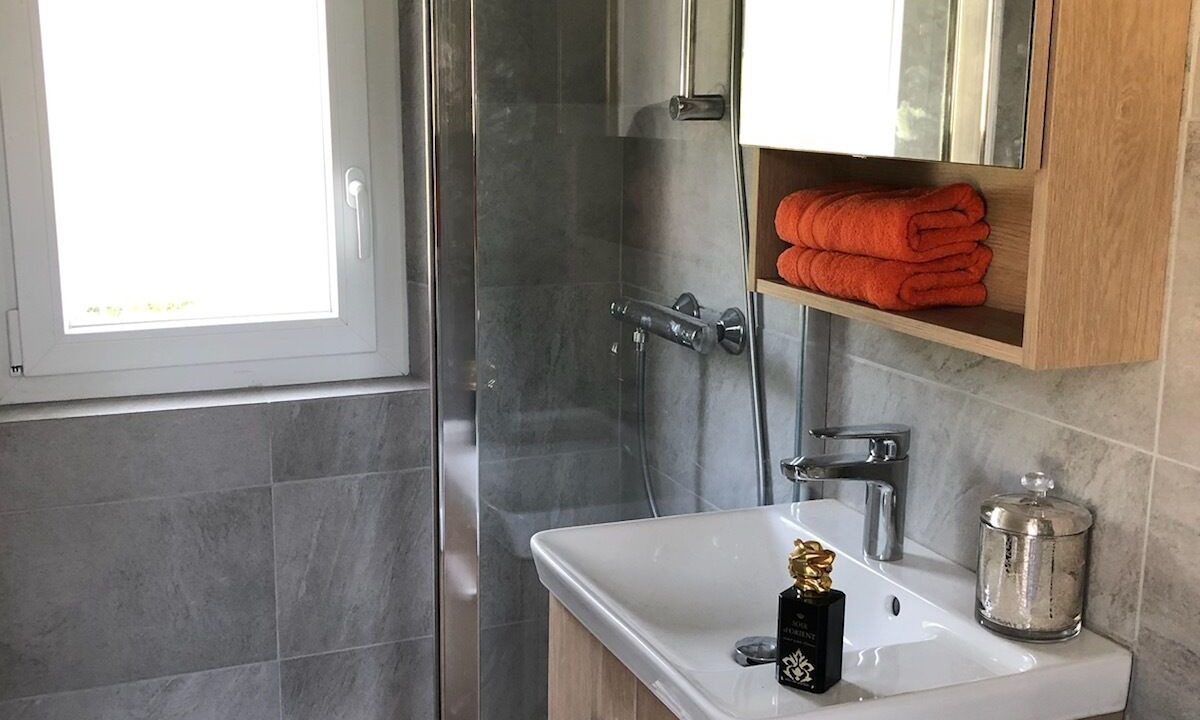 Photo of Bathroom in Saint-Martin-en-Campagne