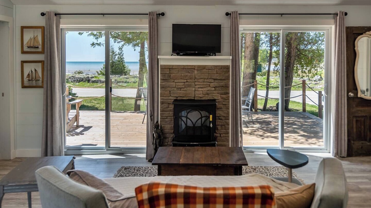 Photo of Livingroom in South Bruce Peninsula
