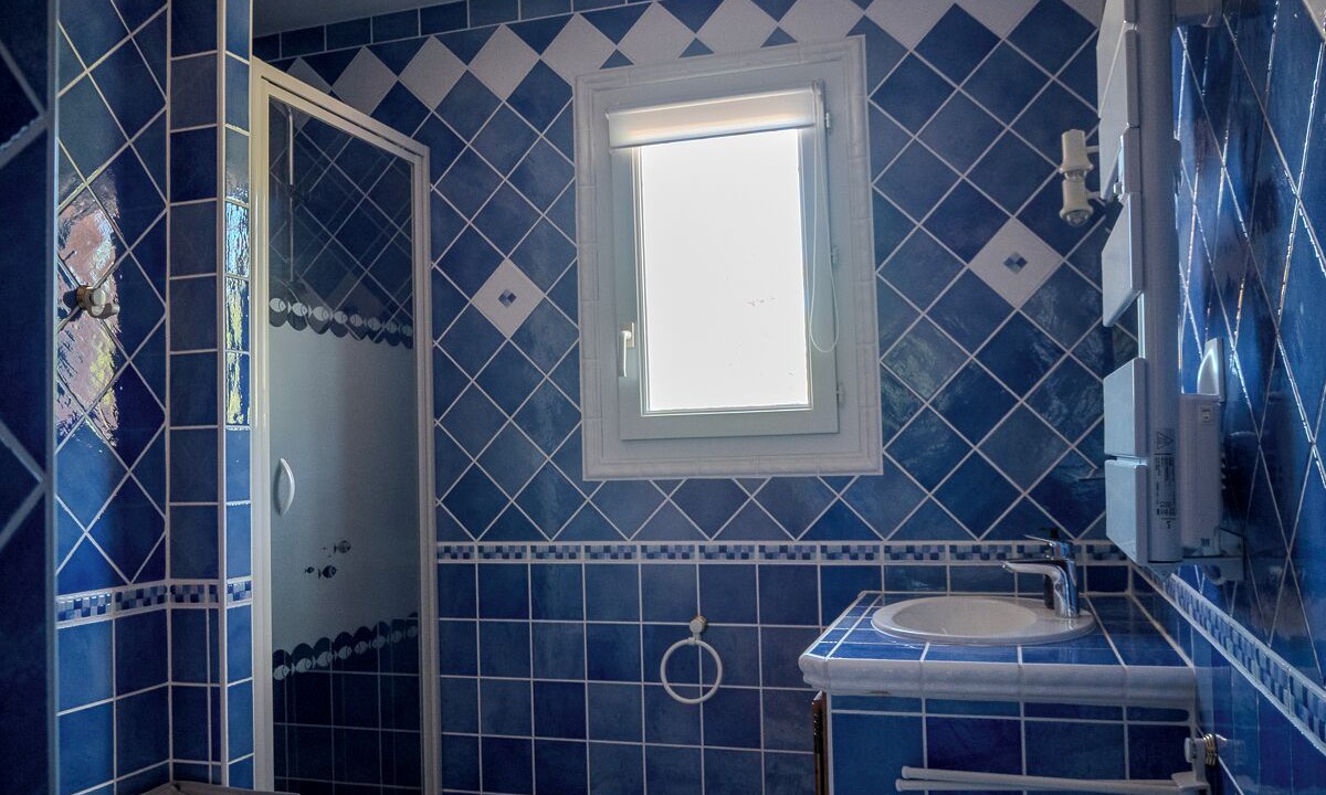 Photo of Bathroom in Saint-Etienne-les-Orgues