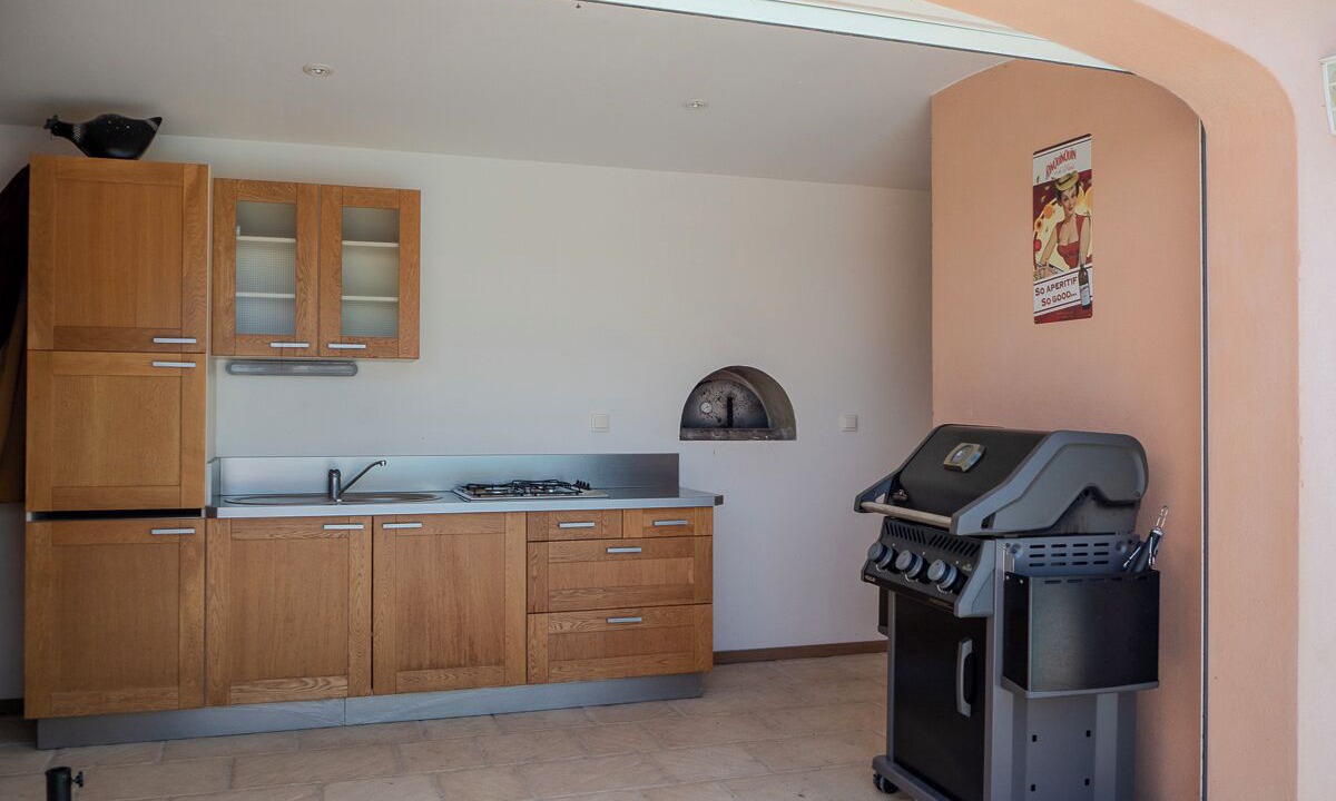 Photo of Kitchen in Saint-Etienne-les-Orgues