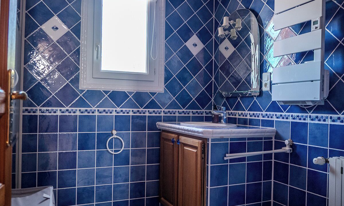 Photo of Bathroom in Saint-Etienne-les-Orgues
