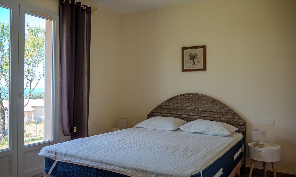 Photo of Bedroom in Saint-Etienne-les-Orgues