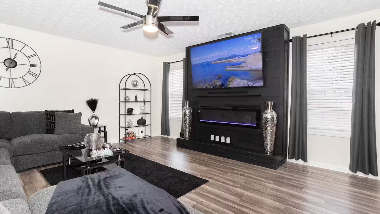 Photo of Livingroom in McDonough
