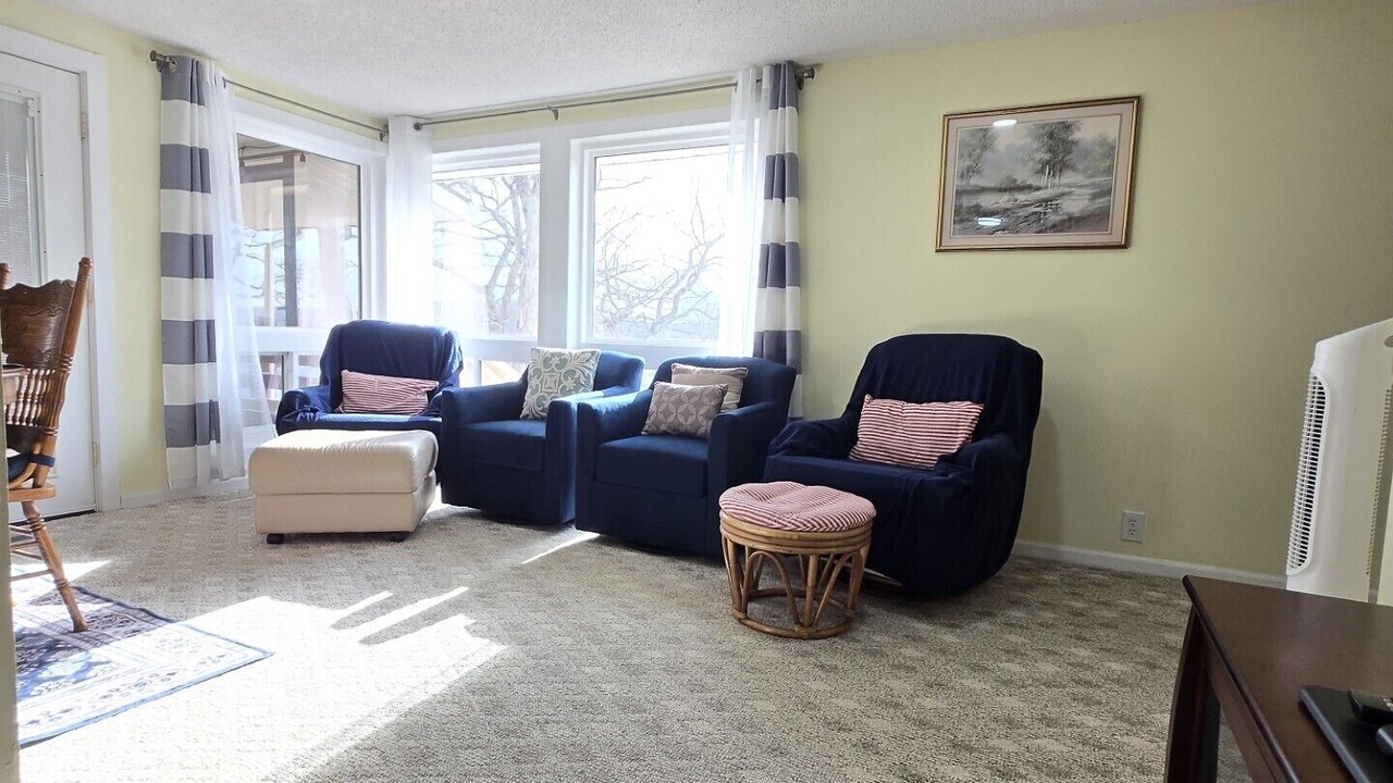 Photo of Livingroom in Roach