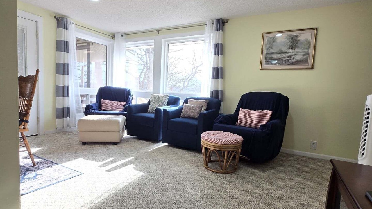 Photo of Livingroom in Roach