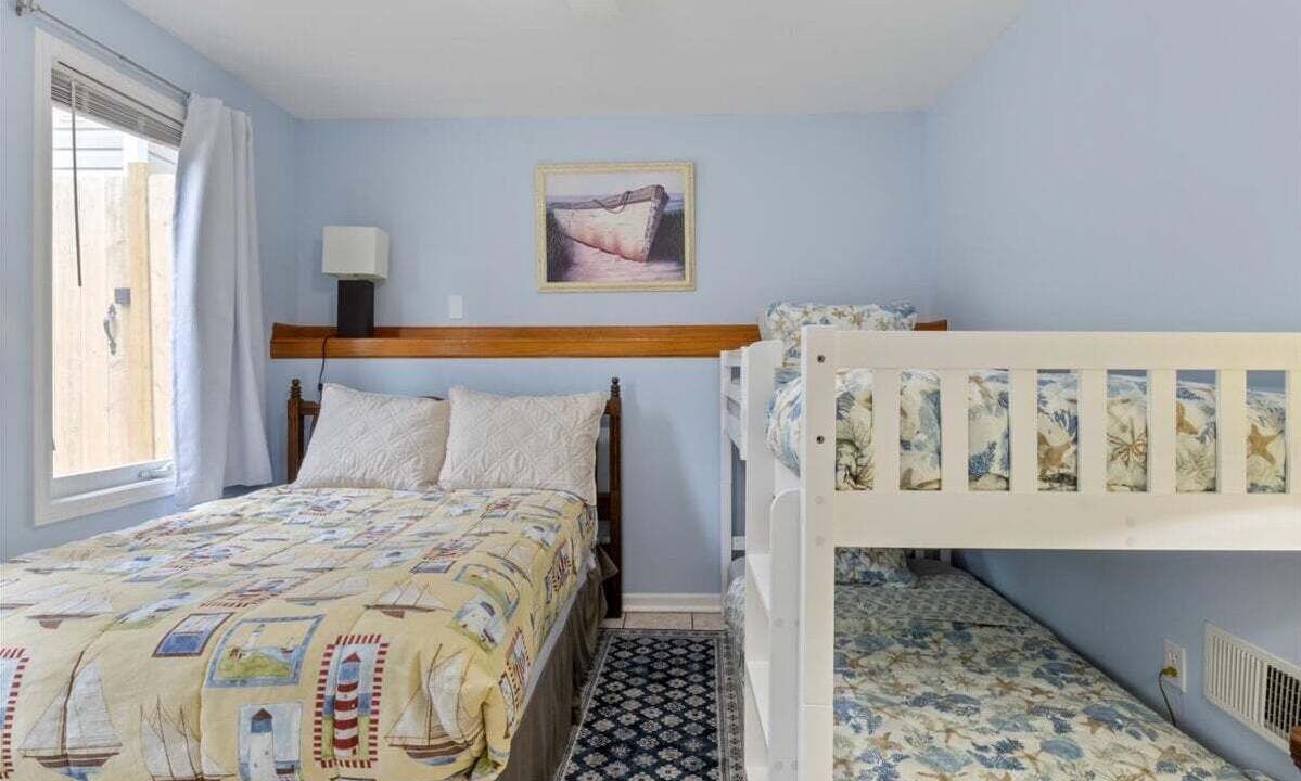 Photo of Bedroom in Roach