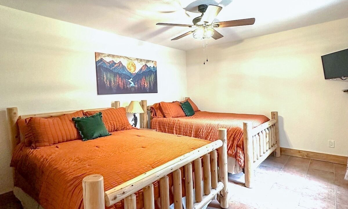 Photo of Bedroom in Uvalde County