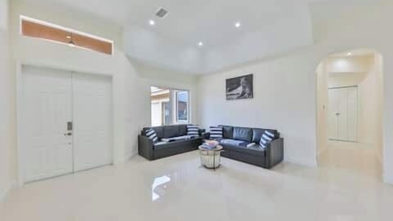 Photo of Livingroom in Davie