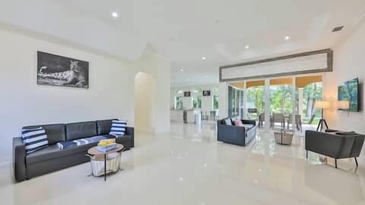 Photo of Livingroom in Davie