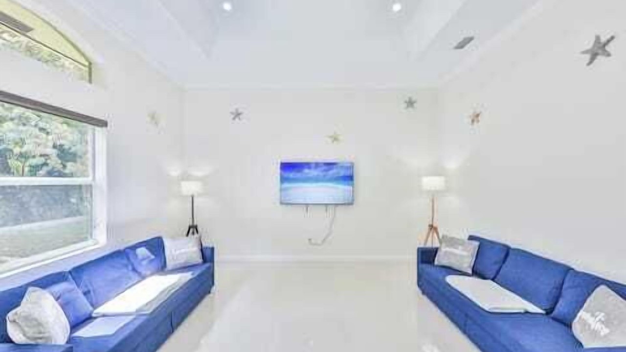 Photo of Livingroom in Davie