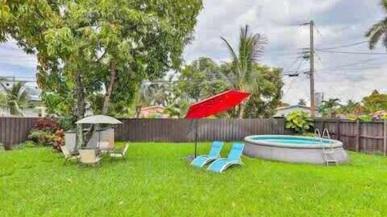 Photo of Outdoor in Hallandale Beach
