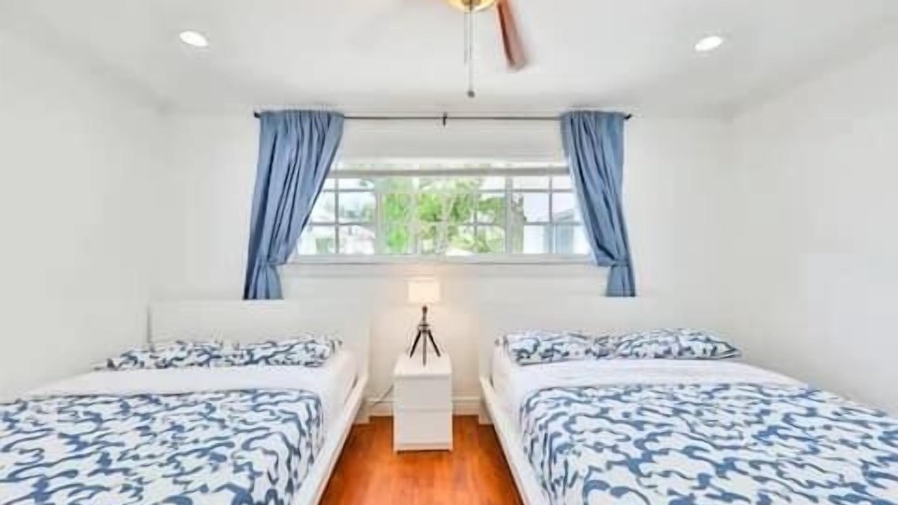 Photo of Bedroom in Hallandale Beach