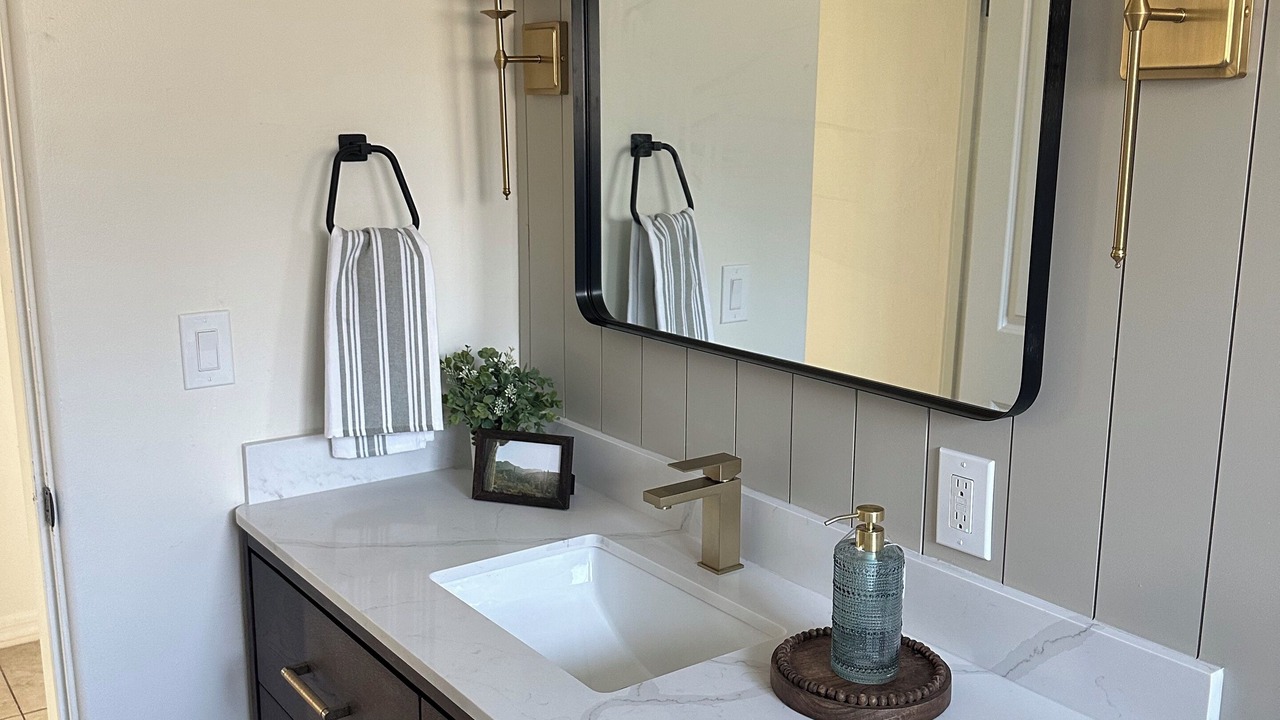 Photo of Bathroom in Thatcher