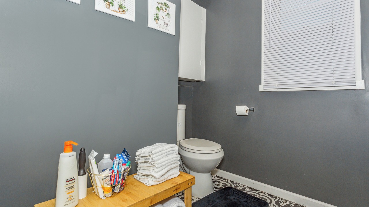 Photo of Bathroom in College Hill