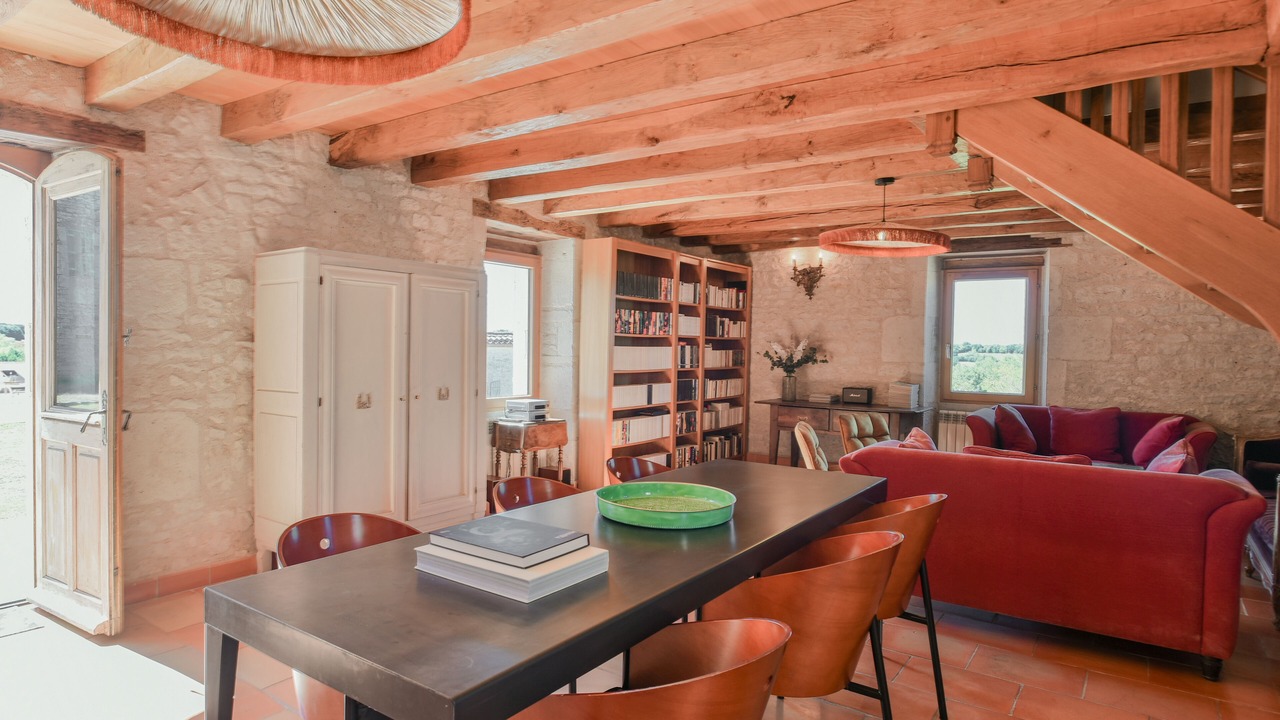 Photo of Livingroom in Montaigu-de-Quercy