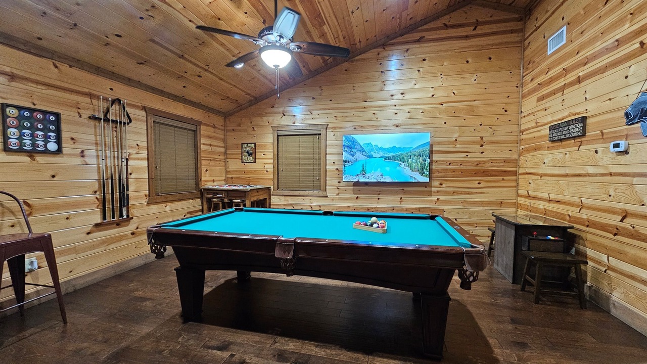 Photo of Bedroom in Hochatown