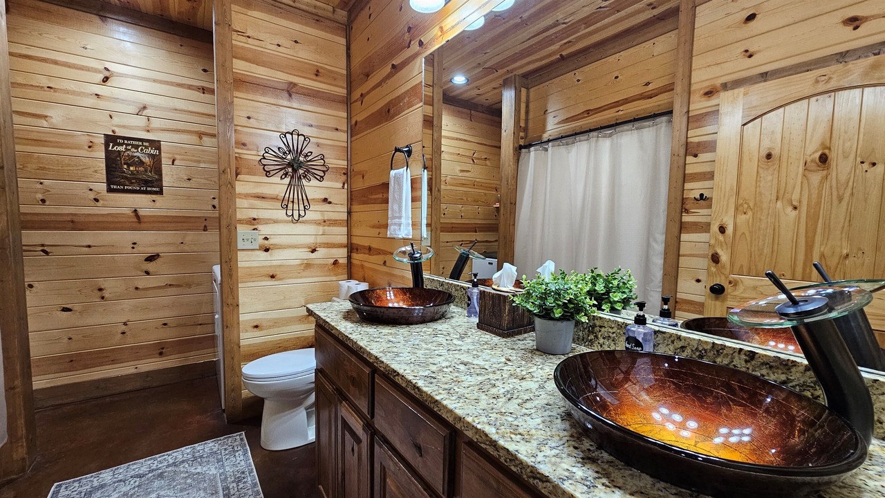Photo of Bathroom in Hochatown