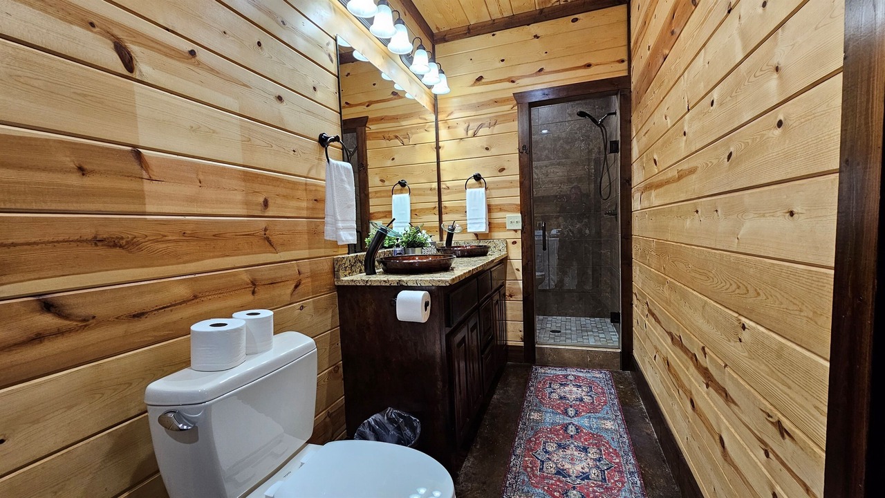 Photo of Bathroom in Hochatown