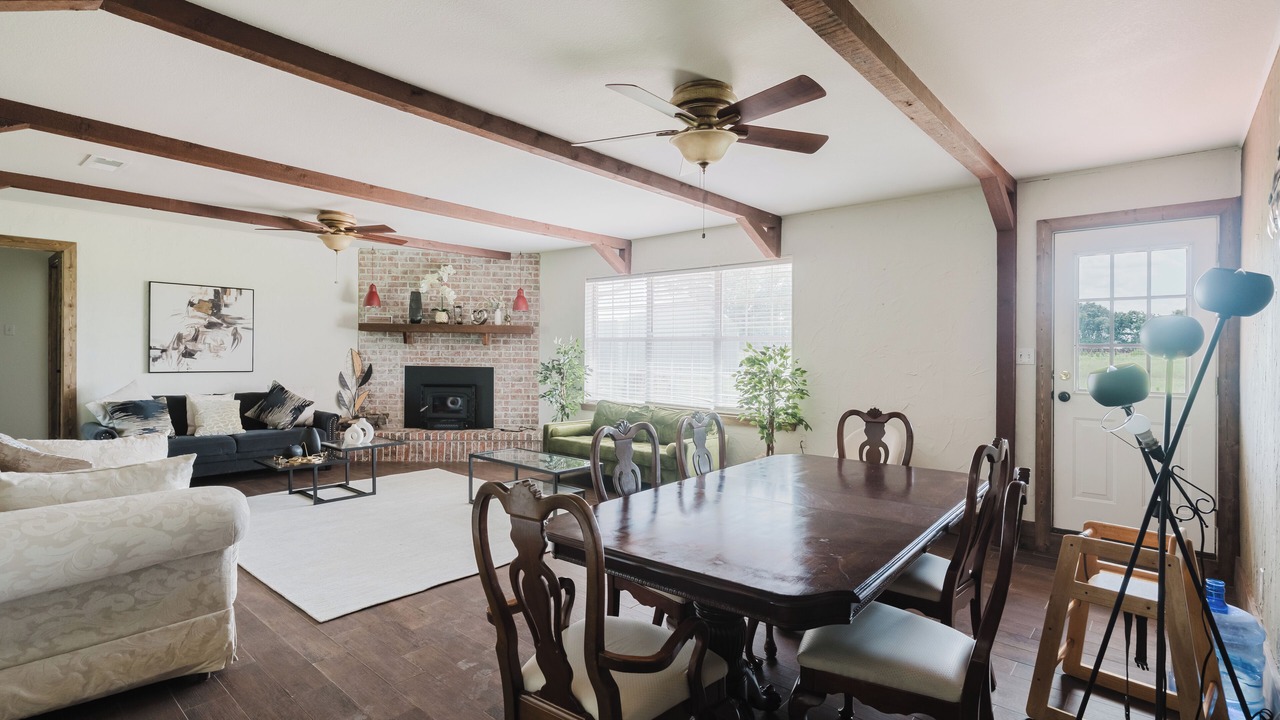Photo of Livingroom in Wise County