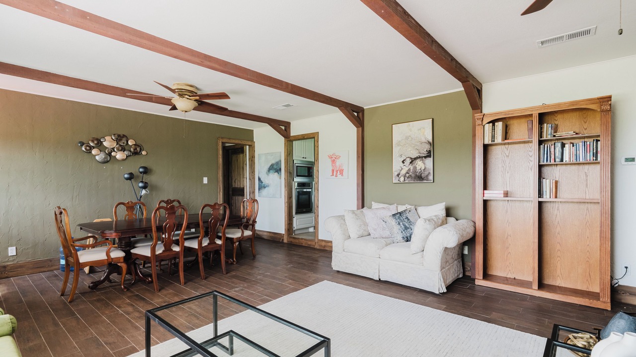 Photo of Livingroom in Wise County