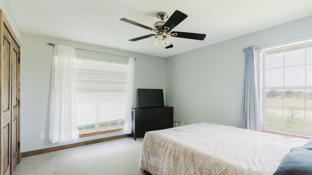 Photo of Bedroom in Wise County