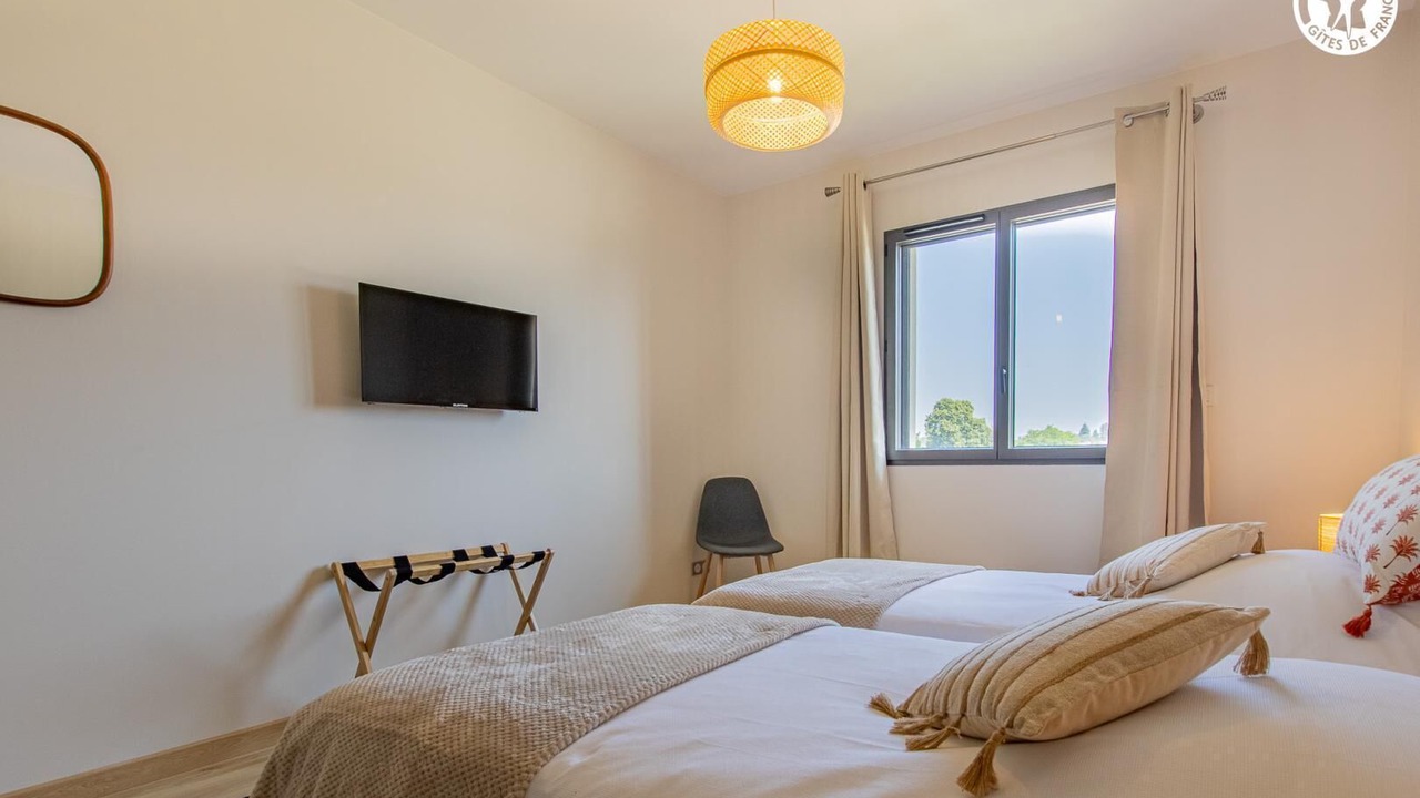 Photo of Bedroom in Creches-sur-Saone