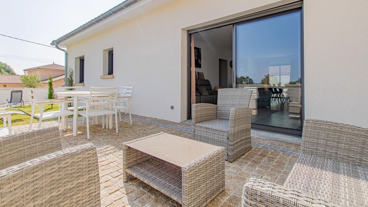 Photo of Outdoor in Creches-sur-Saone