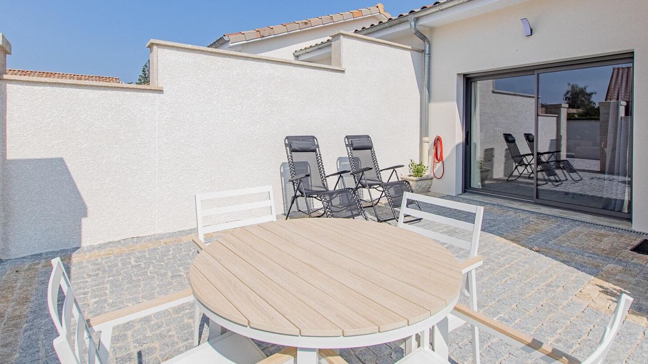 Photo of Outdoor in Creches-sur-Saone