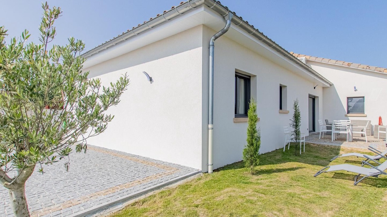 Photo of Outdoor in Creches-sur-Saone