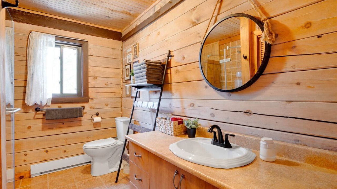 Photo of Bathroom in Amherst
