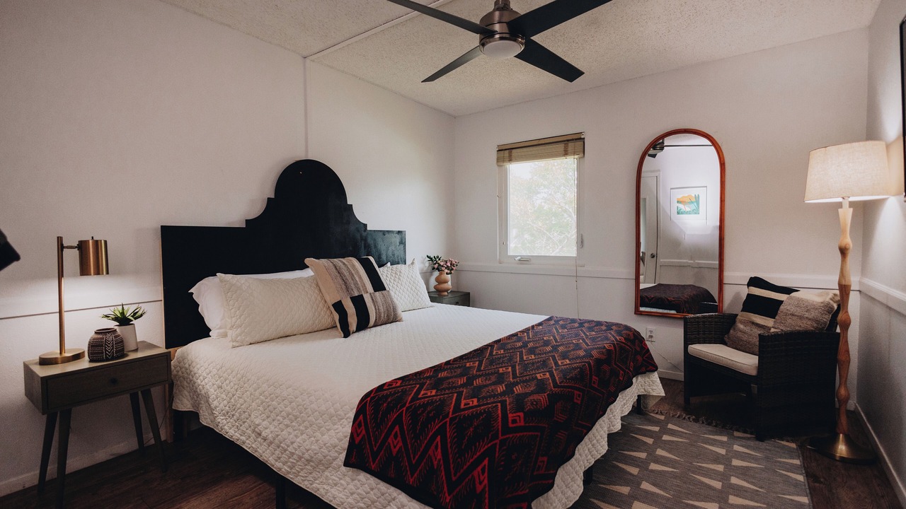 Photo of Bedroom in Point Venture
