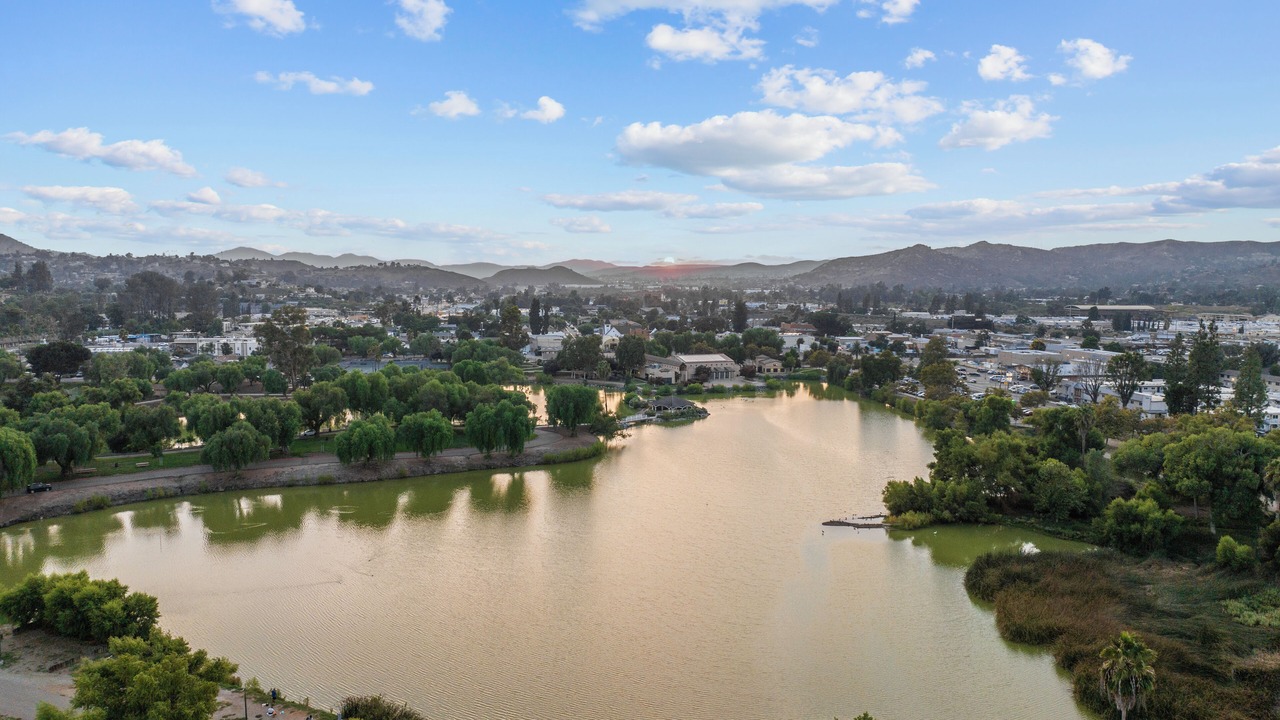 Photo of Outdoor in Lakeside