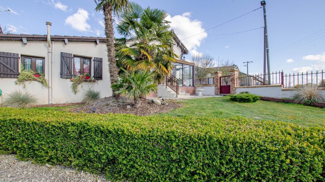 Photo of Outdoor in Arconville