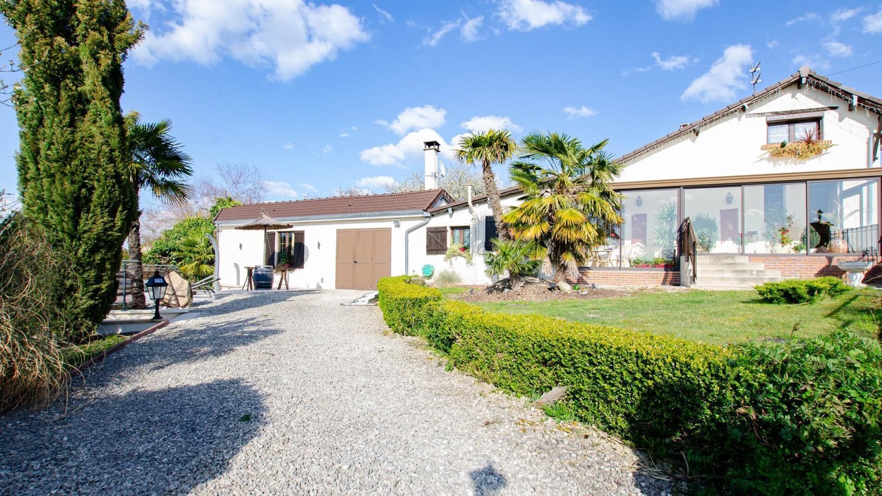 Photo of Outdoor in Arconville