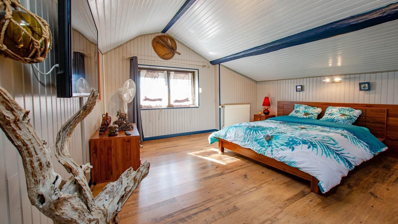 Photo of Bedroom in Arconville