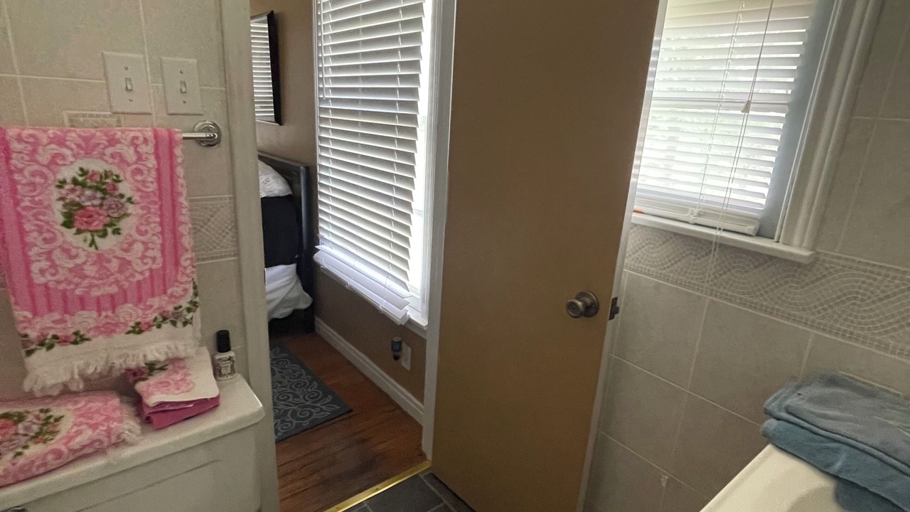 Photo of Bathroom in Flint