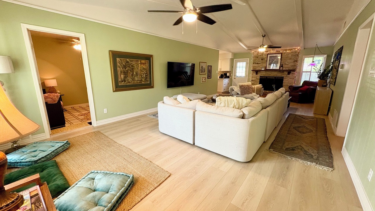 Photo of Livingroom in Austin