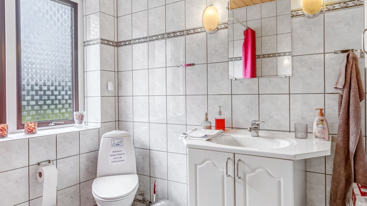 Photo of Bathroom in Ballum