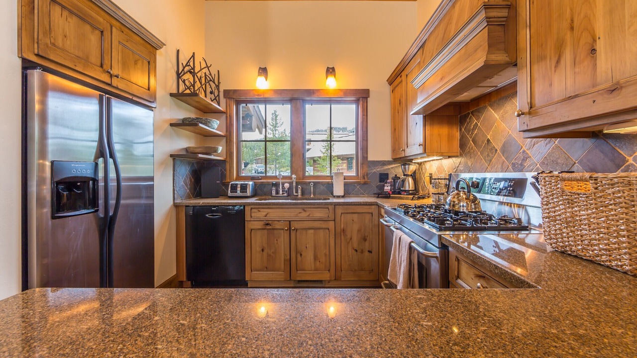 Photo of Kitchen in Spanish Peaks