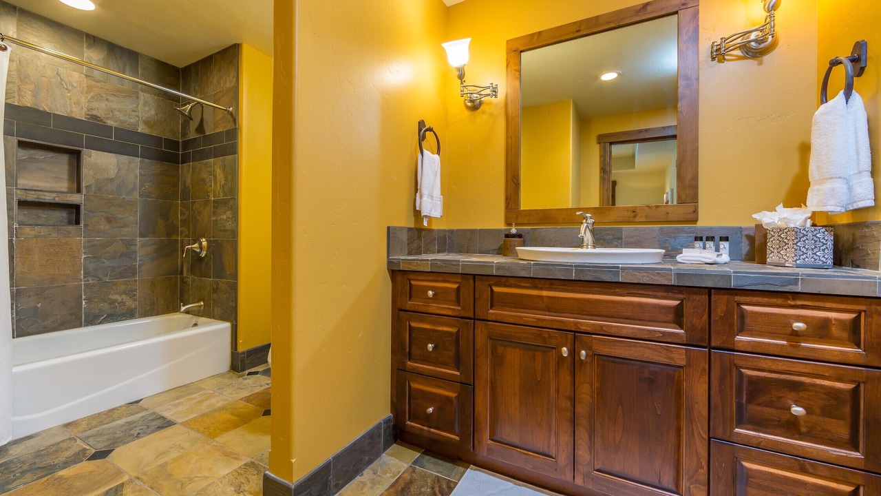 Photo of Bathroom in Spanish Peaks