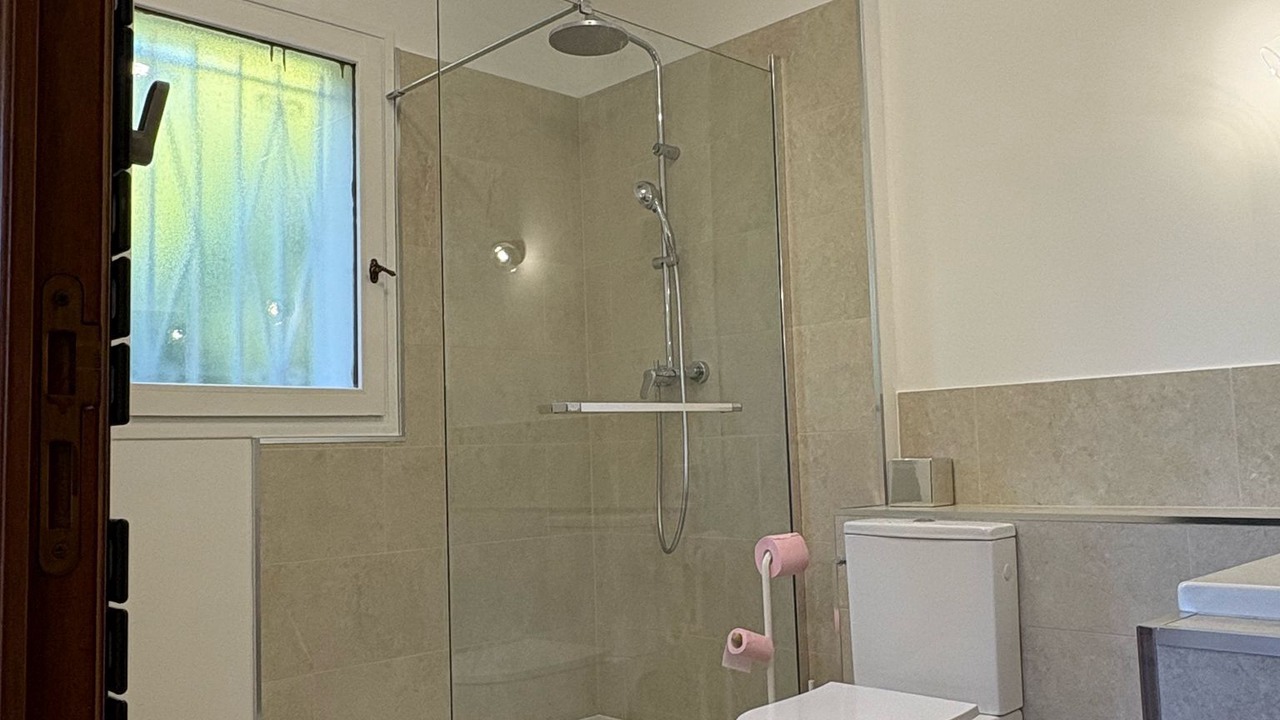 Photo of Bathroom in Saze