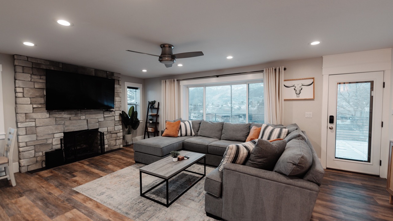 Photo of Livingroom in South Ogden