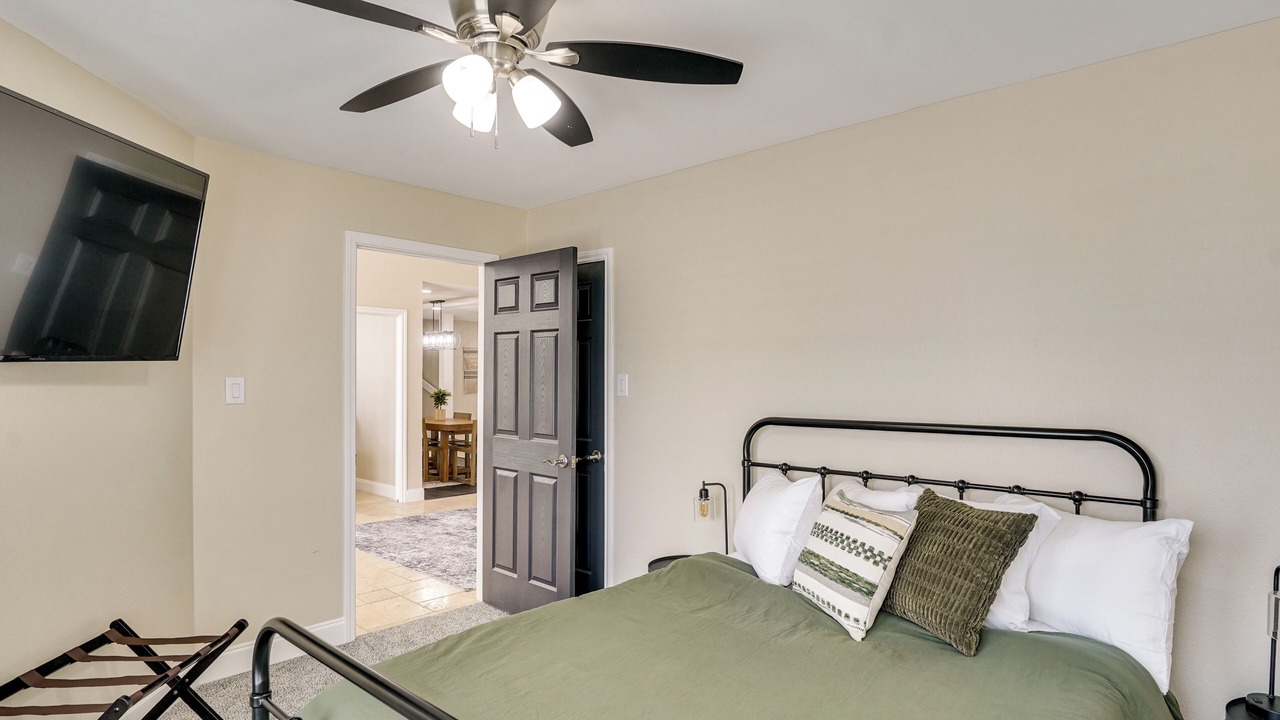 Photo of Bedroom in Midland