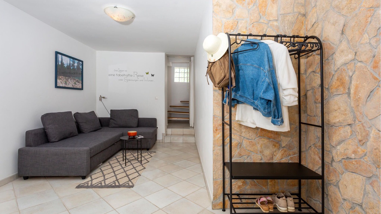Photo of Bedroom in Gabonjin