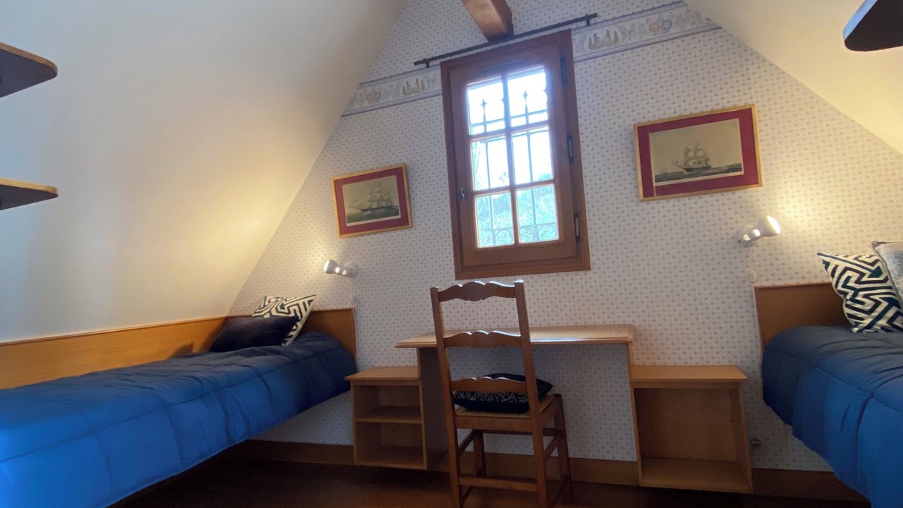 Photo of Bedroom in Flee