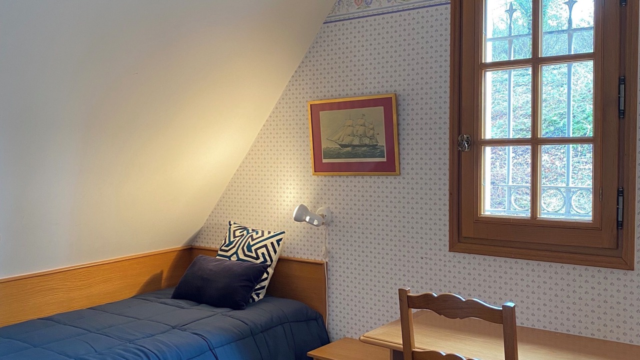 Photo of Bedroom in Flee