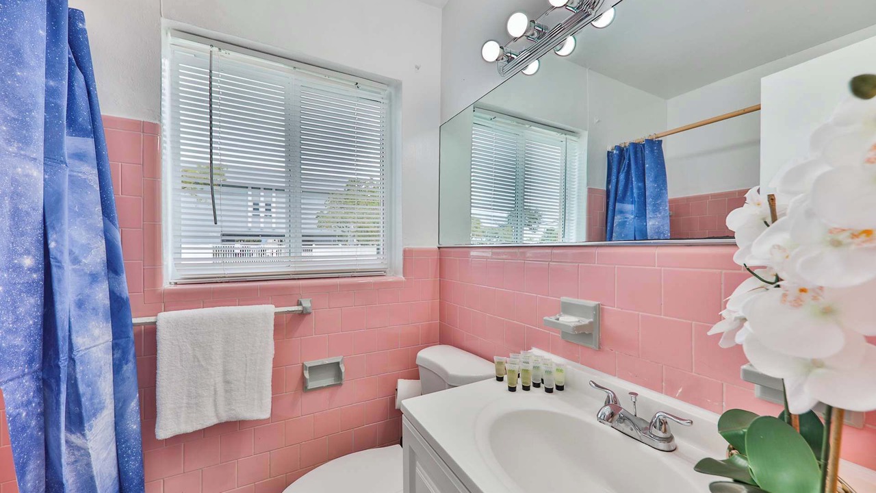 Photo of Bathroom in Highland Garden